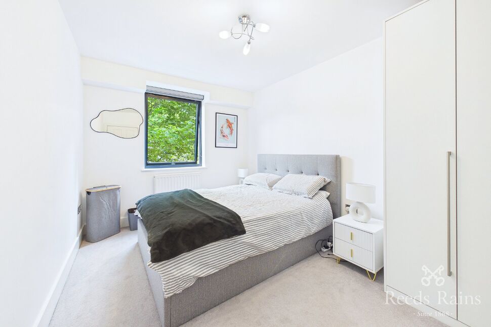 Flat Kensal Drive in Manchester