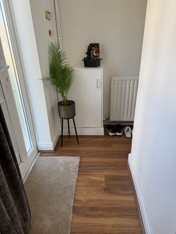 Room Conifer Walk in Nottingham