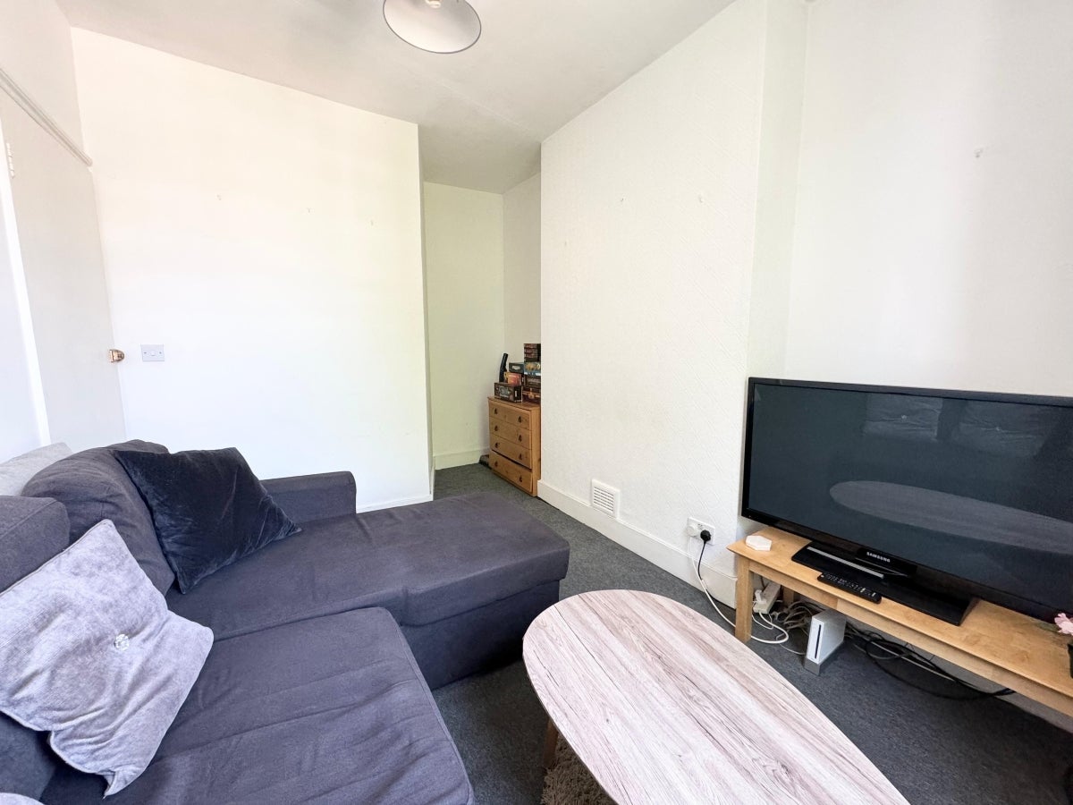 Flat Tufnell Park Road in Greater London
