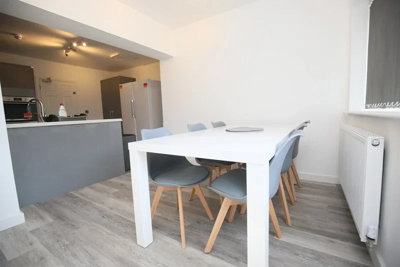 Room St Martin's Road in Coventry