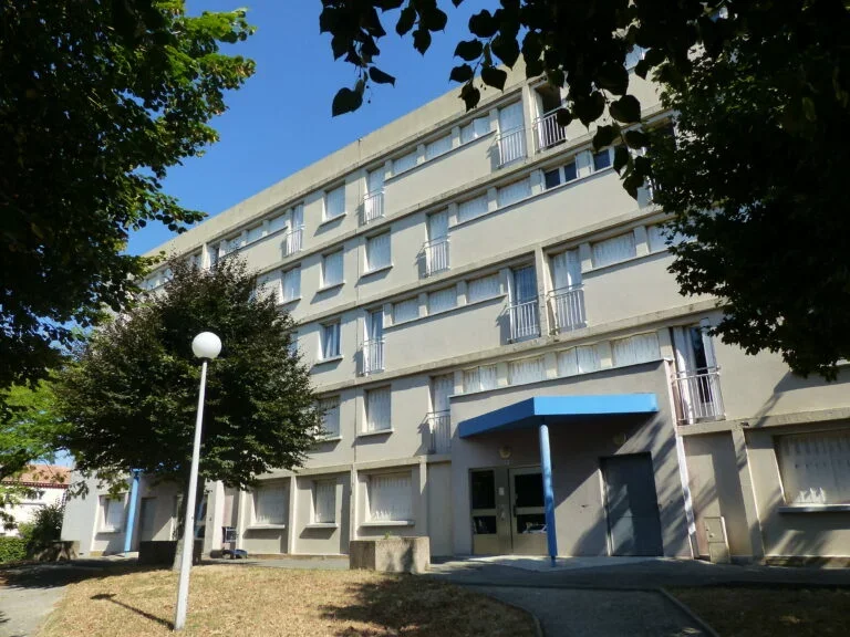 Flat Rue des Auberts in Crest