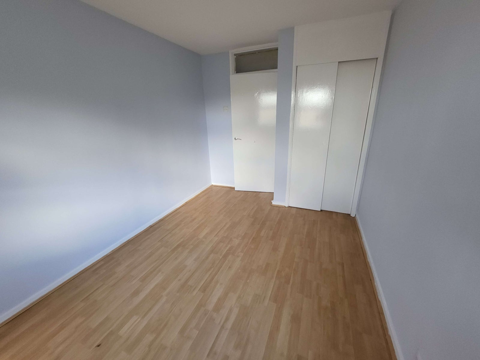 Flat Ashburnham Road in Luton