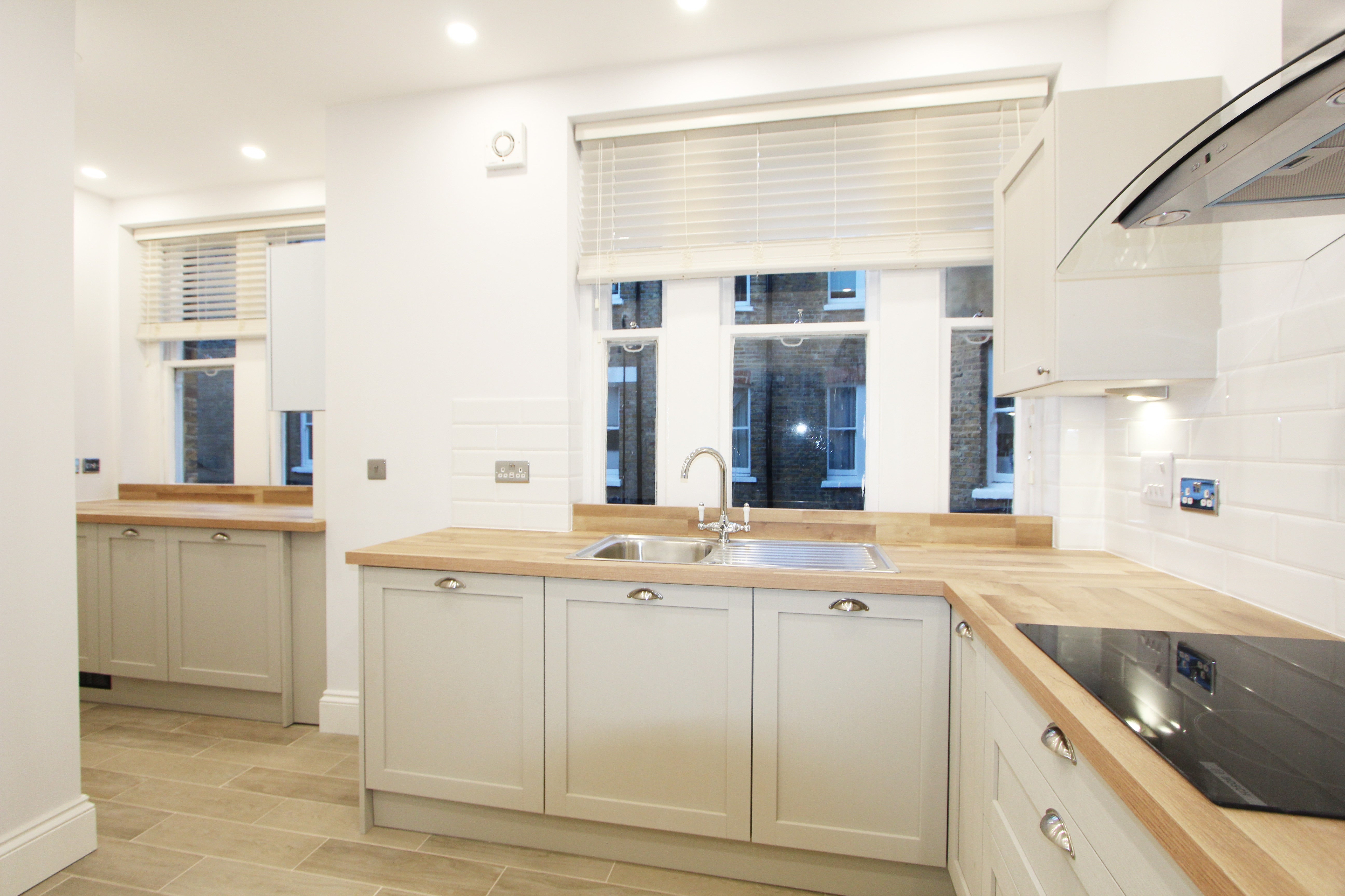 Flat Britannia Gate in Greater London