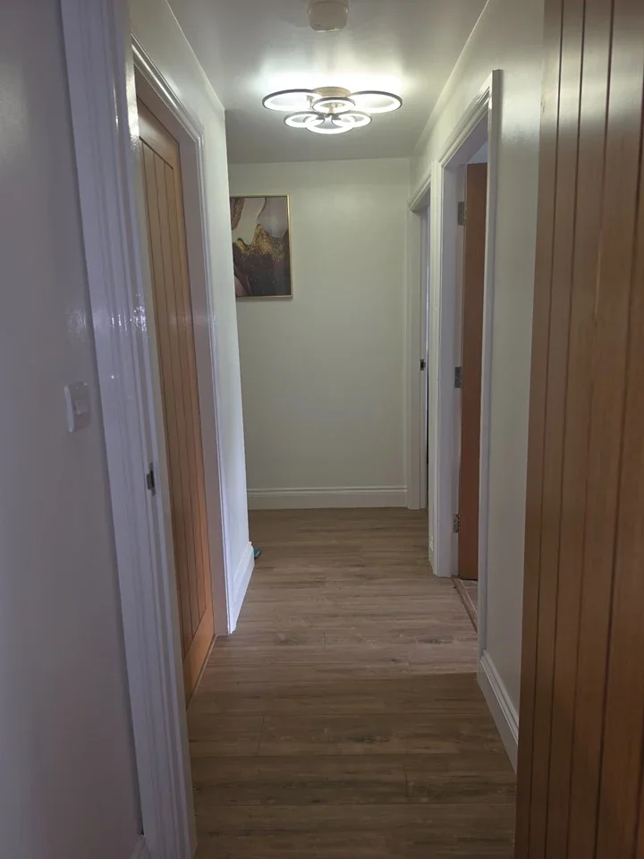 Flat Daiglen Drive in South Ockendon