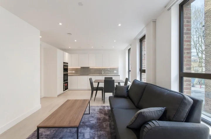 Flat Wentworth Street in Greater London