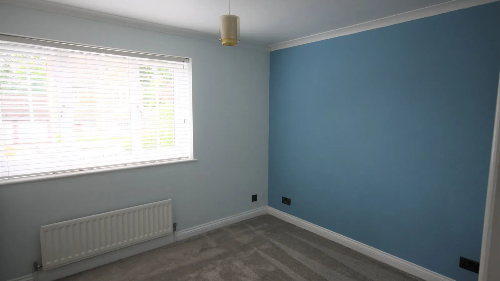 House Simmons Field in Thatcham