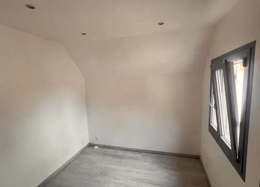 Appartement Rue Degas à Germigny-l'Évêque