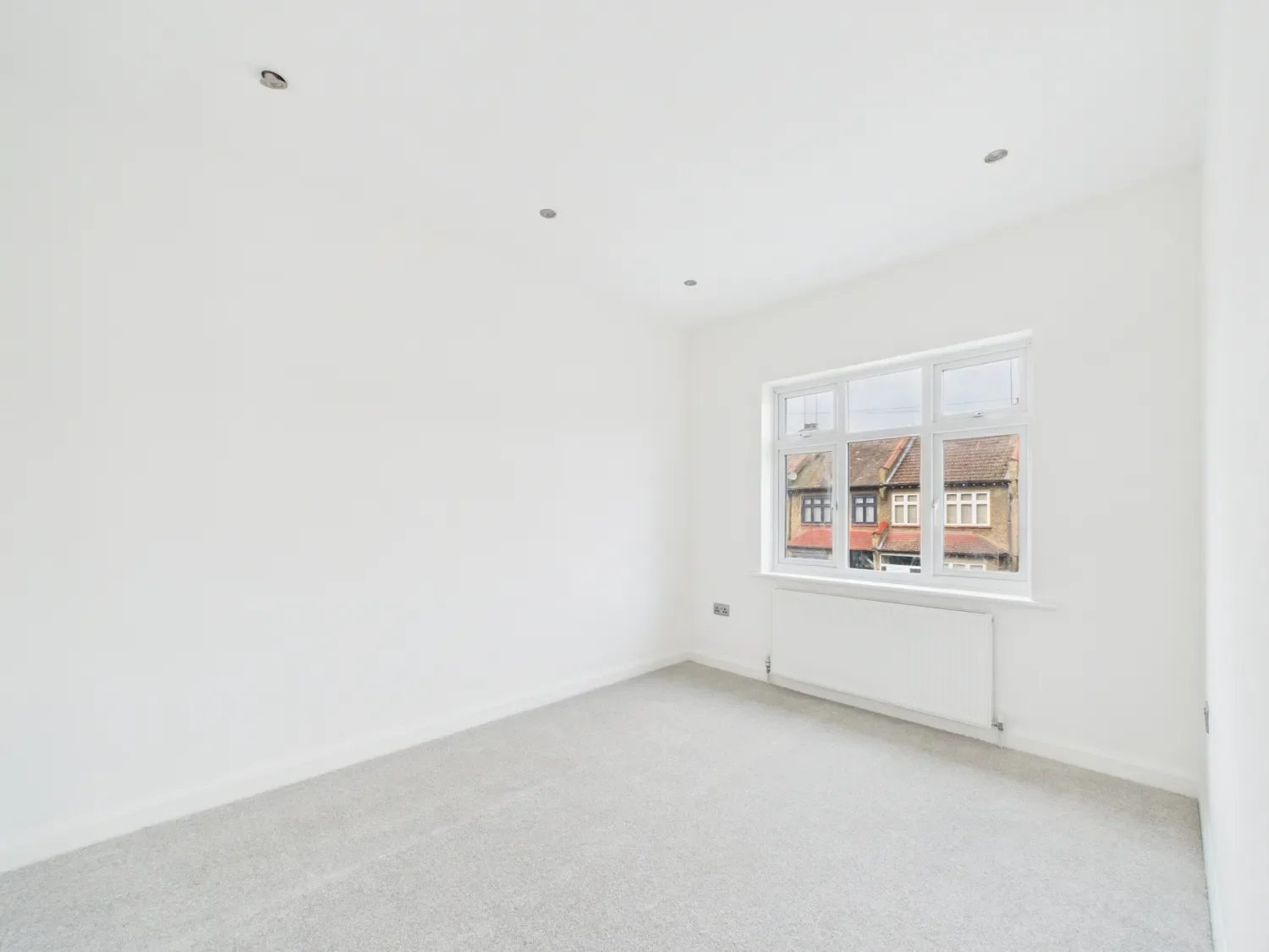 House Marne Avenue in Greater London