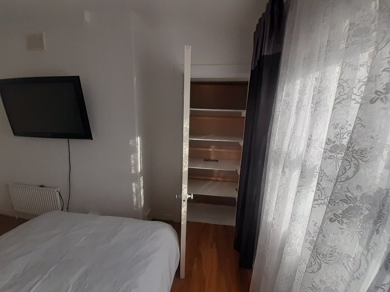 Room Kemble Street in City of Westminster