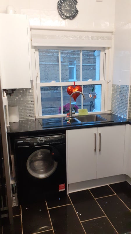 Room Kemble Street in City of Westminster