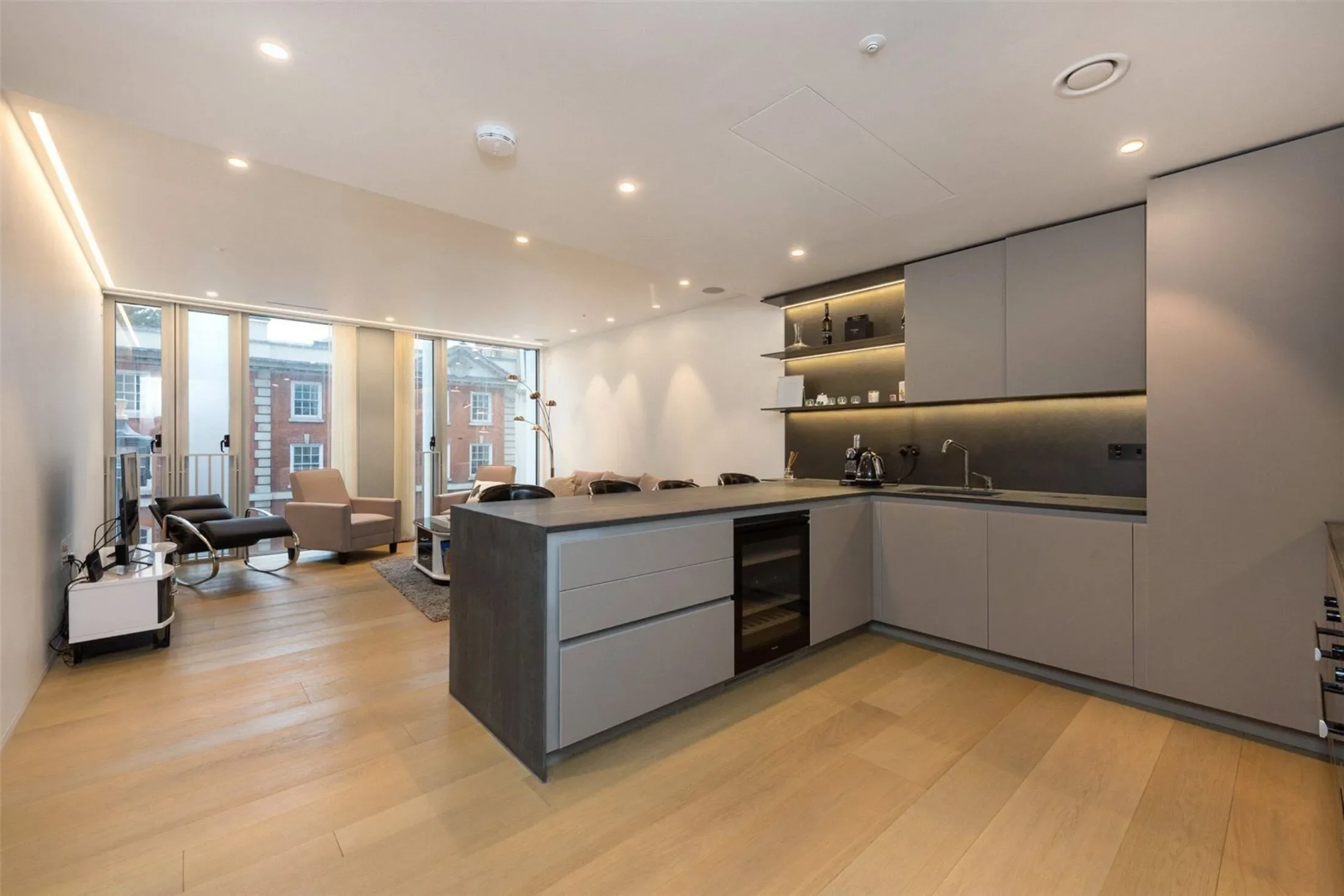Flat Wilfred Street in City of Westminster