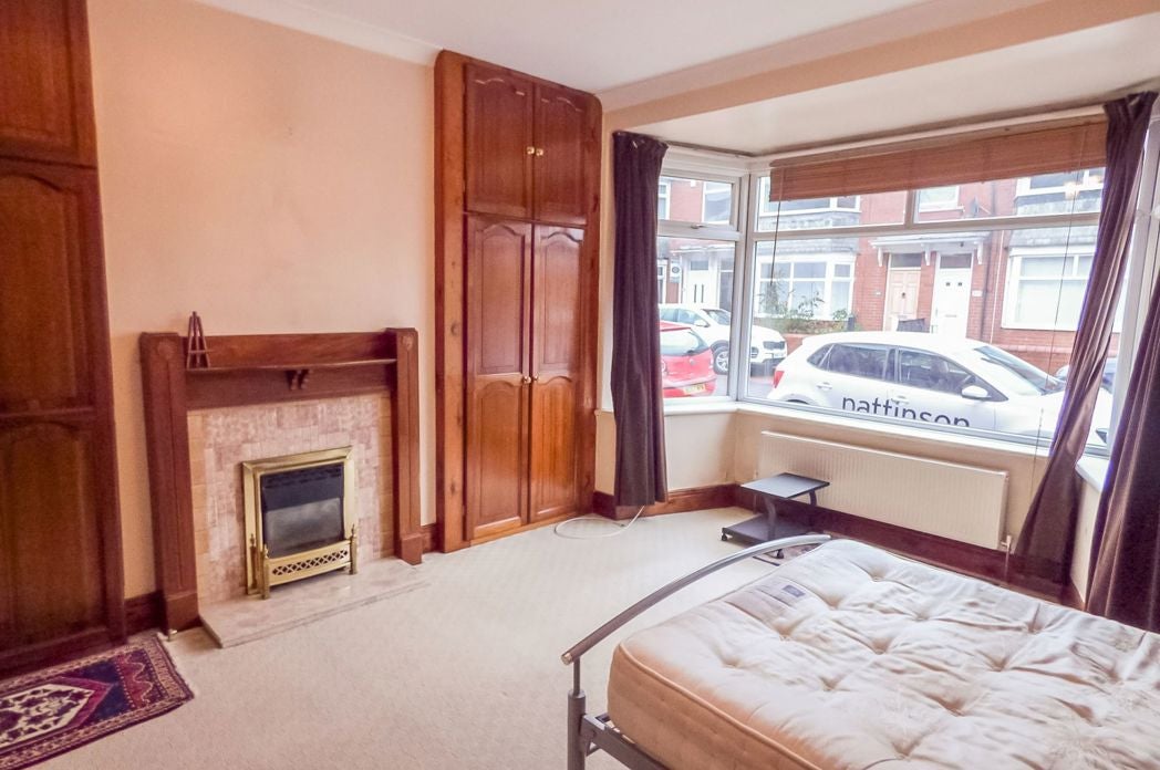 Flat Cartington Terrace in Newcastle upon Tyne