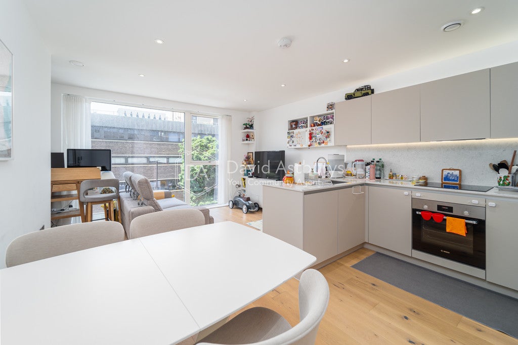 Flat Goswell Road in London