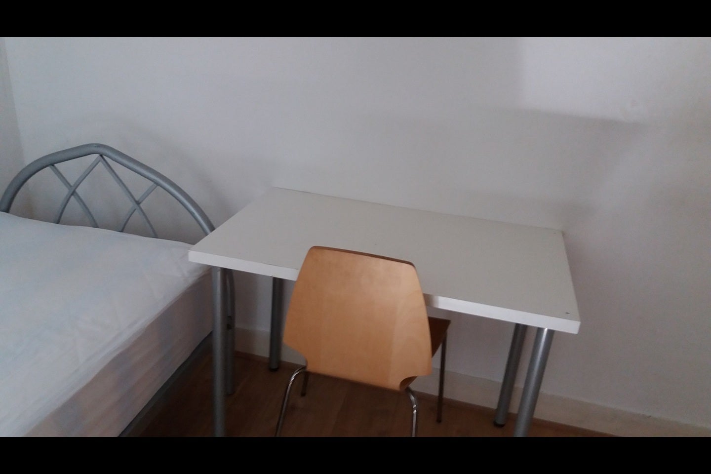 Room Crewe Place in Greater London