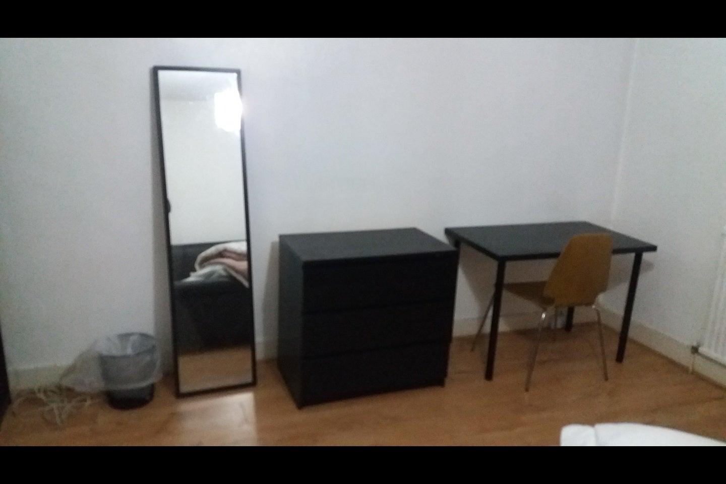 Room Crewe Place in Greater London