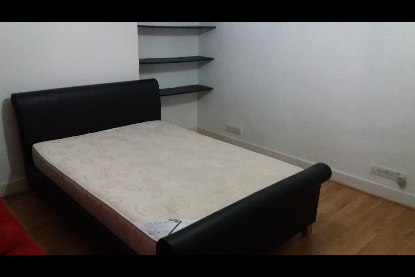 Room Crewe Place in Greater London