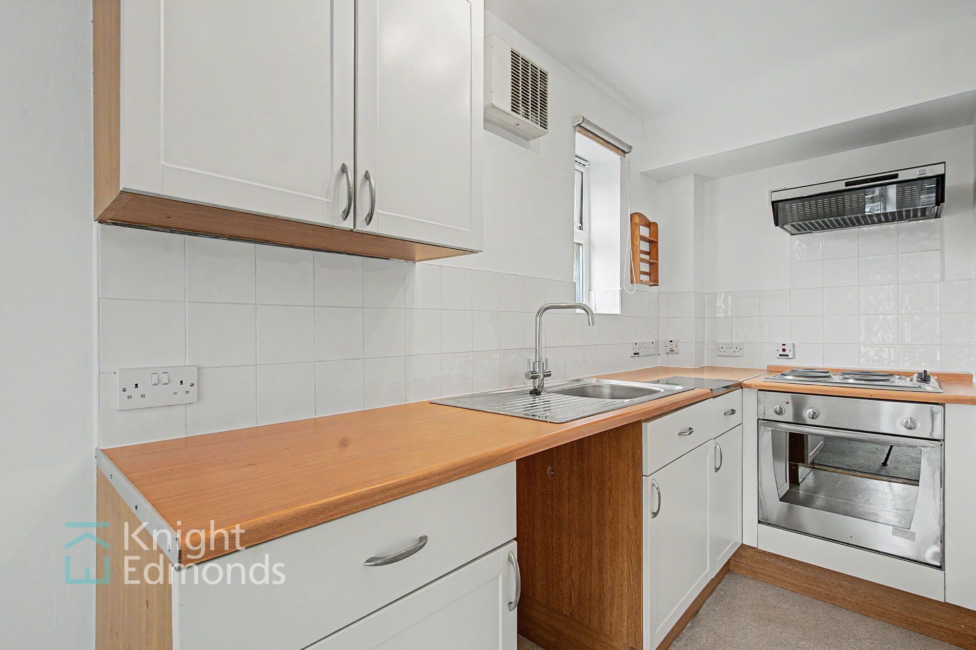 Flat Quarry Square in Maidstone