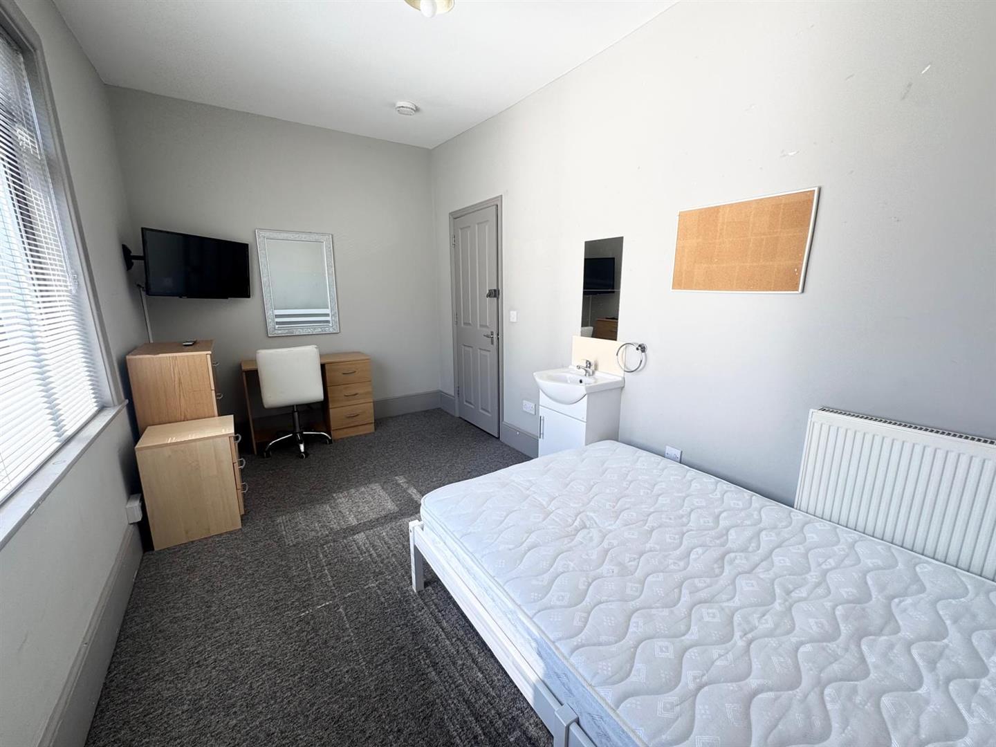 Room Lewes Road in Brighton
