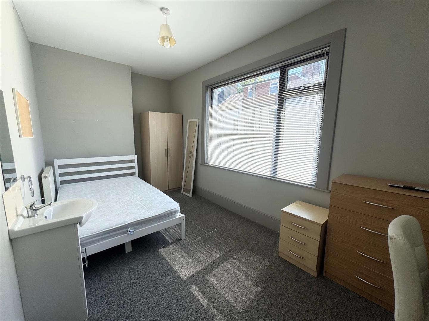 Room Lewes Road in Brighton
