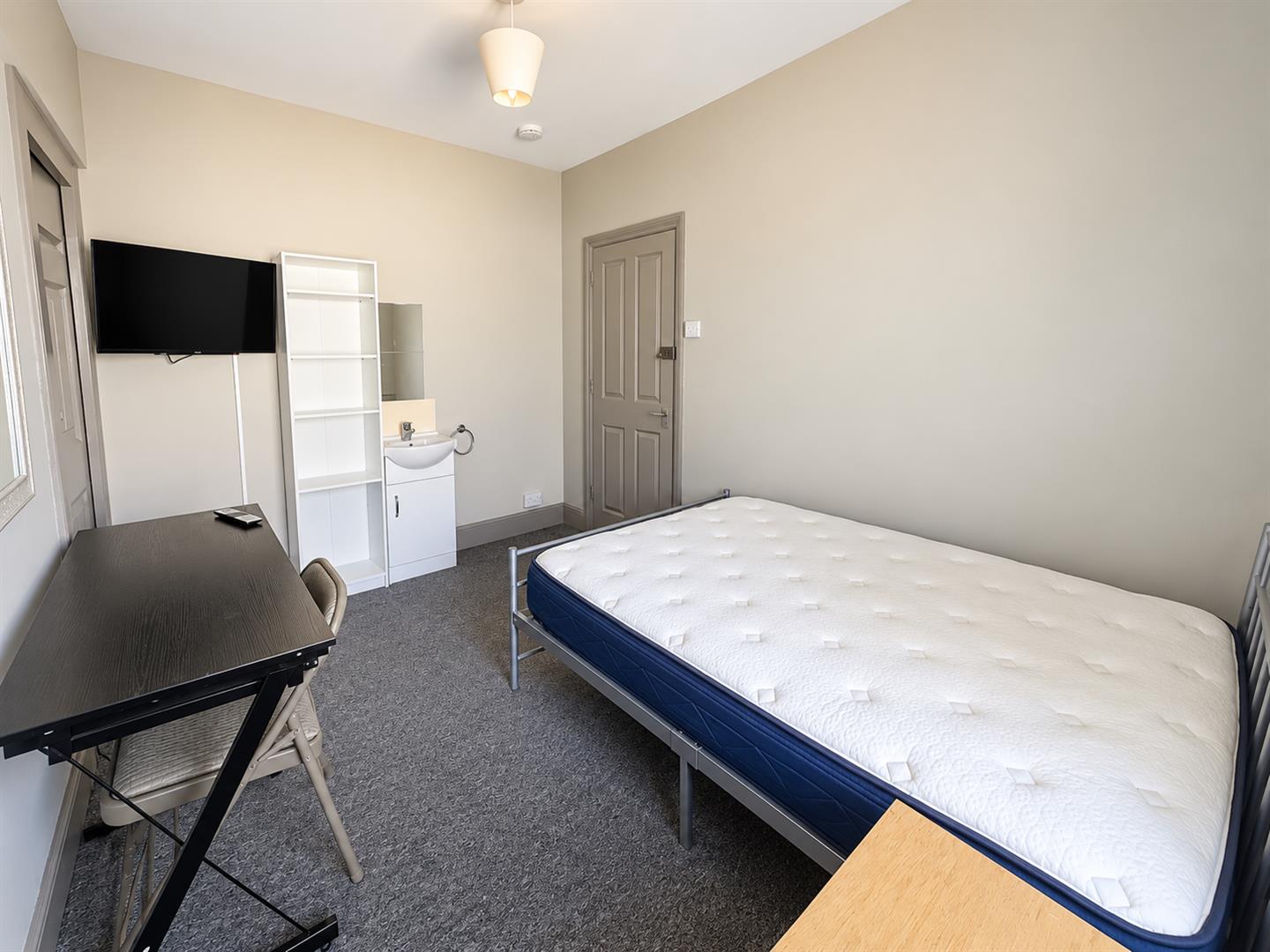 Room Lewes Road in Brighton