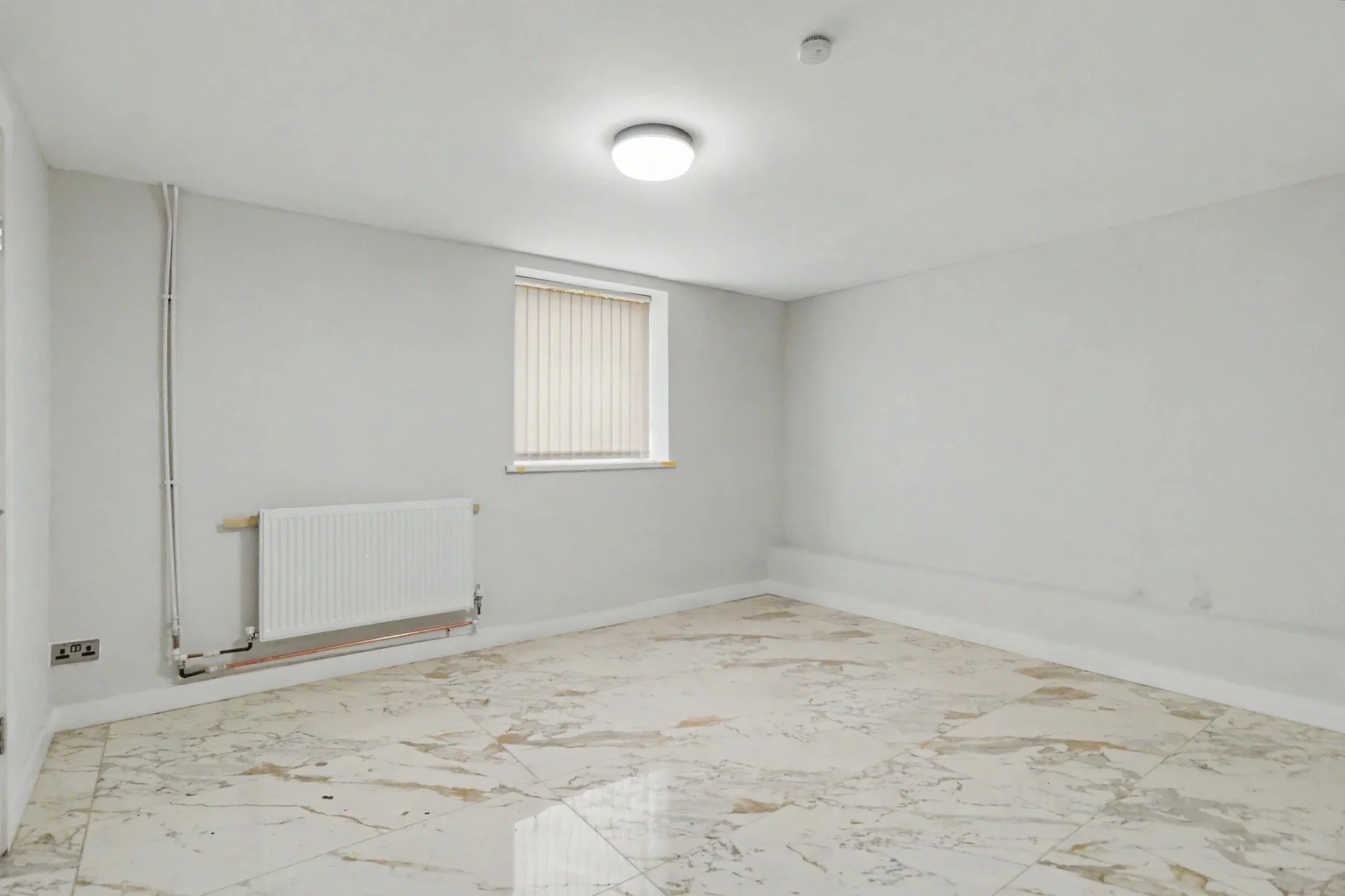 Room Sneyd Street in Stoke-on-Trent