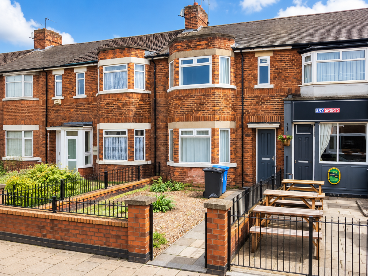 Flat Anlaby Road in Hull