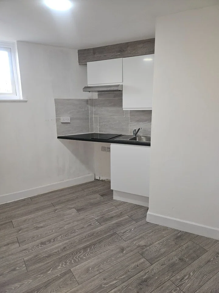 Flat King Street in Greater London