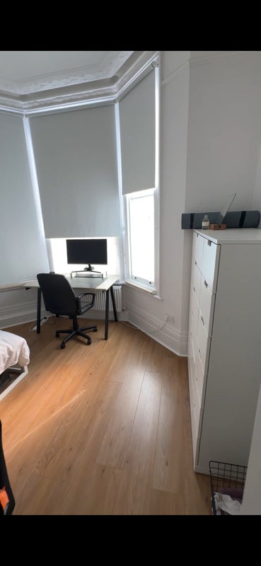 Room Edith Road in Greater London