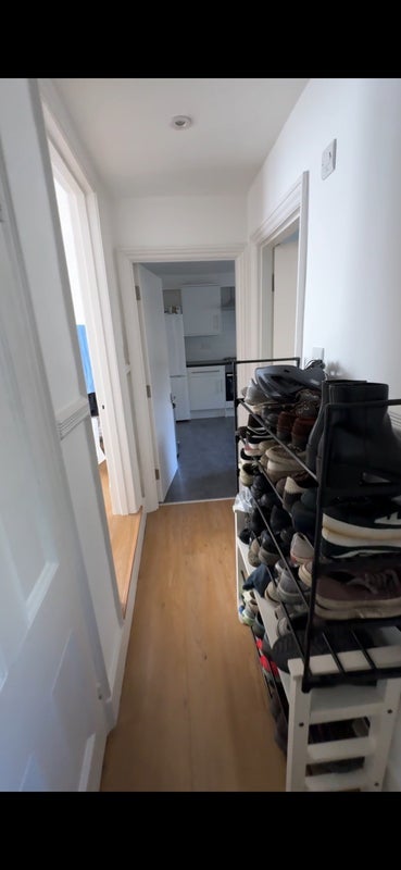 Room Edith Road in Greater London