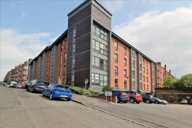 Flat Thornwood Avenue in Glasgow