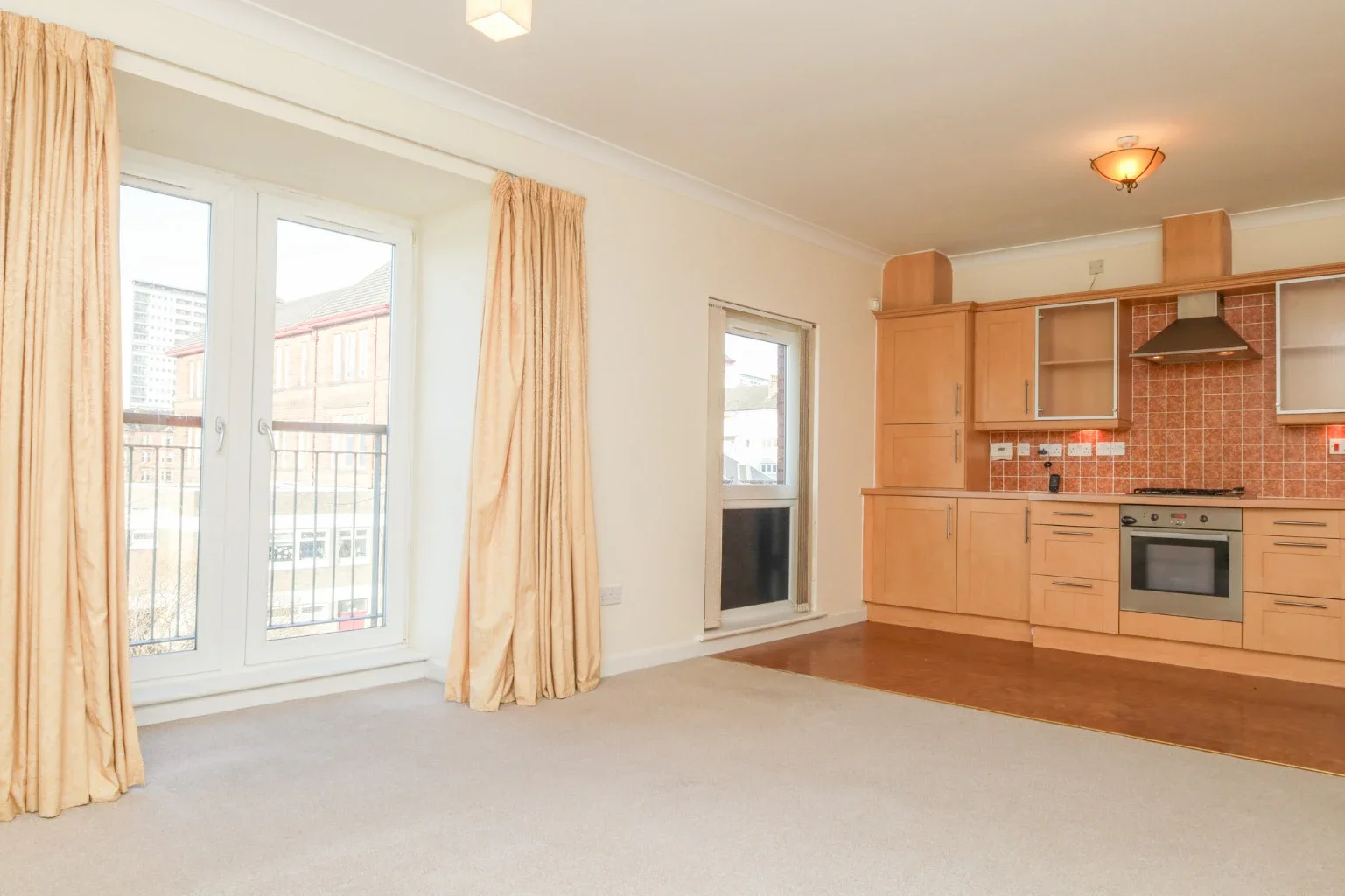 Flat Thornwood Avenue in Glasgow