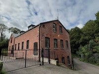 Flat Mill Pool Close in Stockport