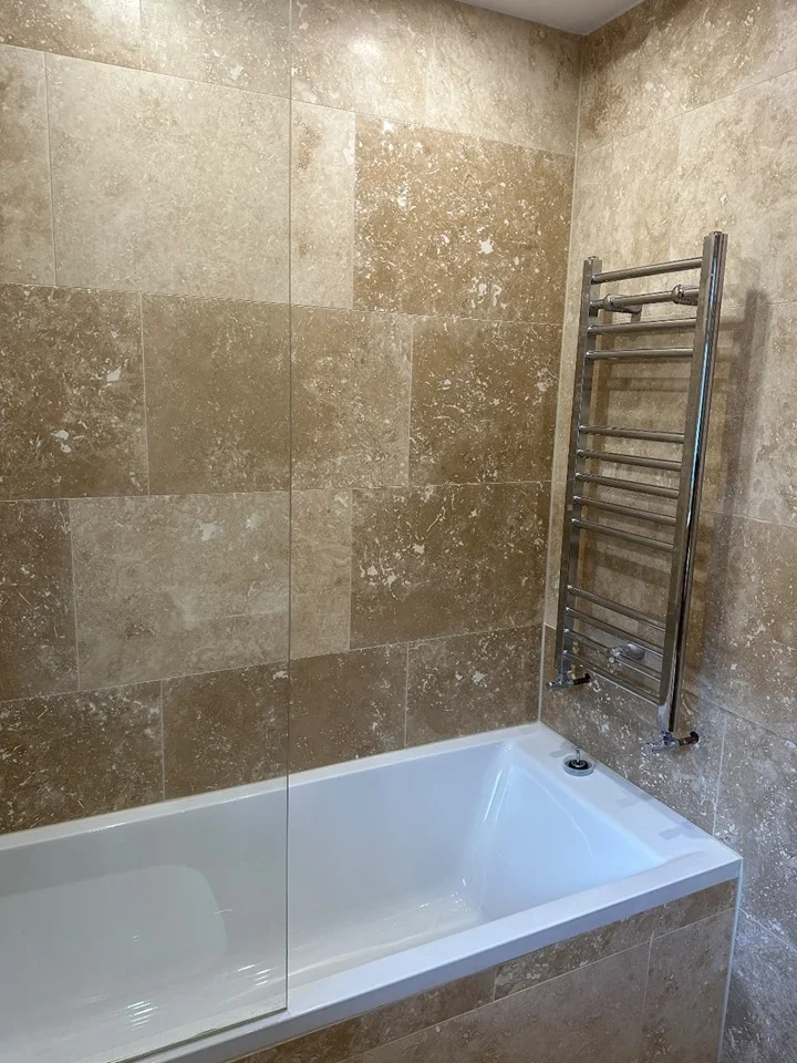 Flat Palace Grove in Greater London