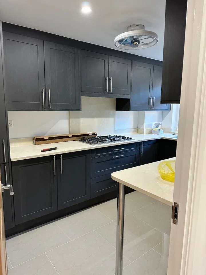 Flat Palace Grove in Greater London