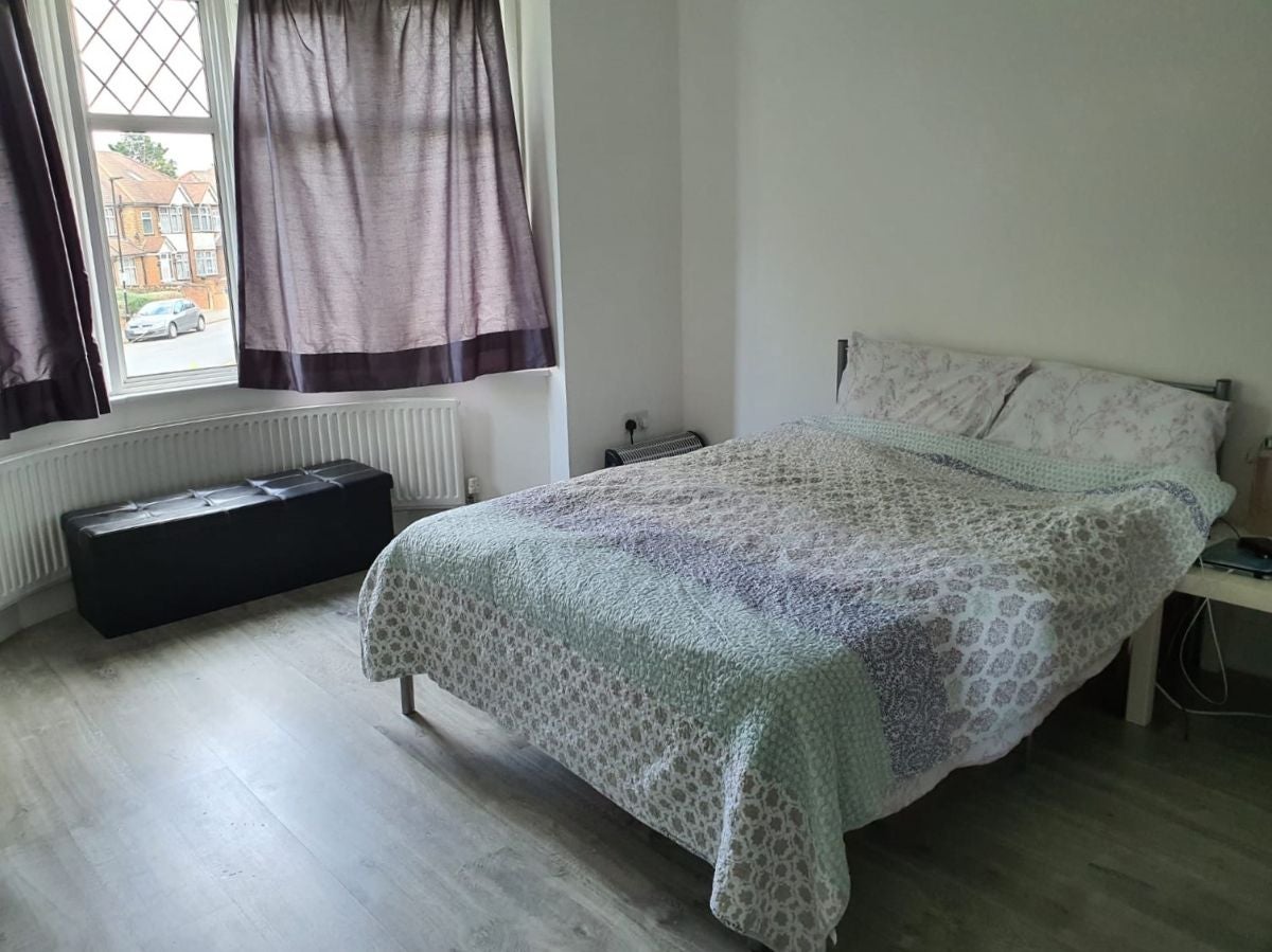Room Northumberland Avenue in Greater London