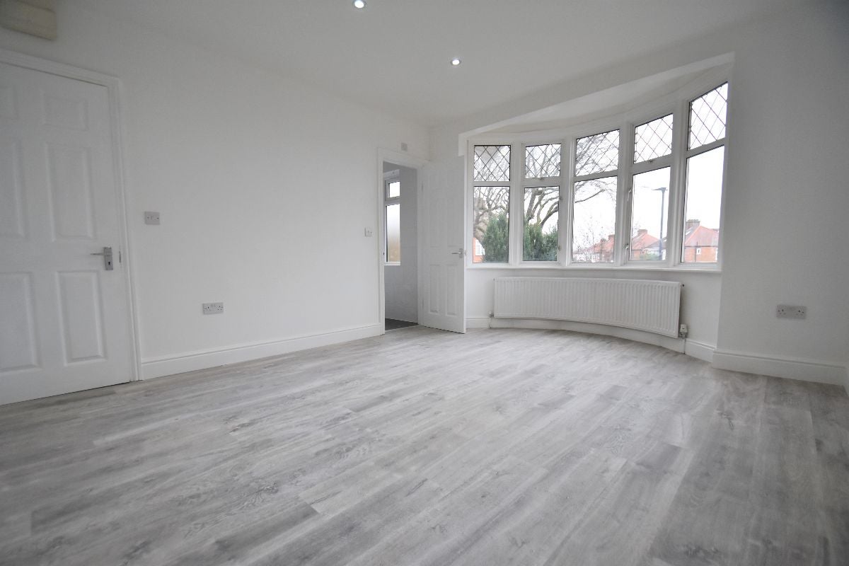 Room Northumberland Avenue in Greater London