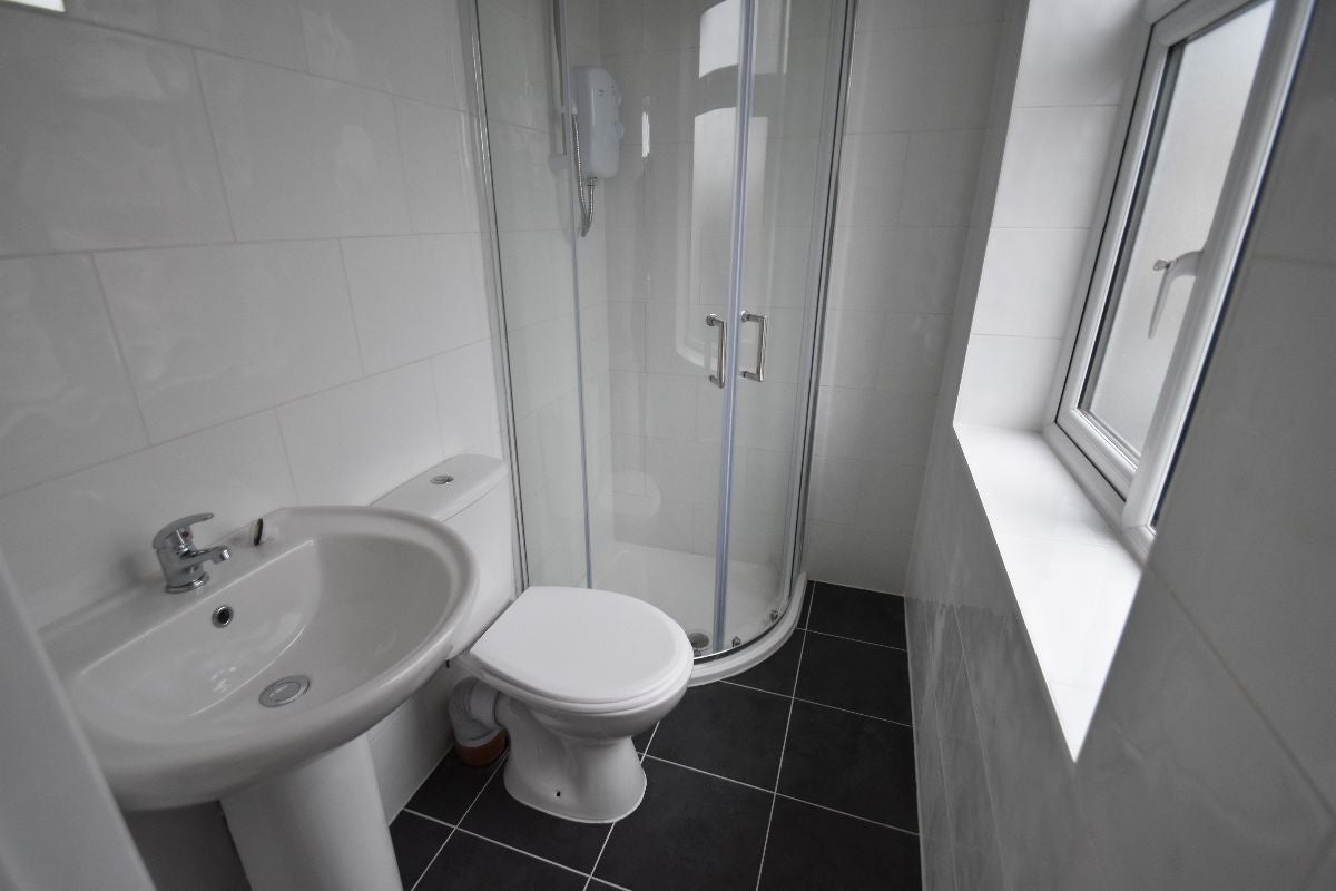 Room Northumberland Avenue in Greater London