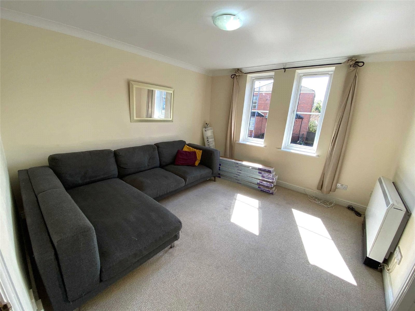 Flat Wilmslow Road in Manchester