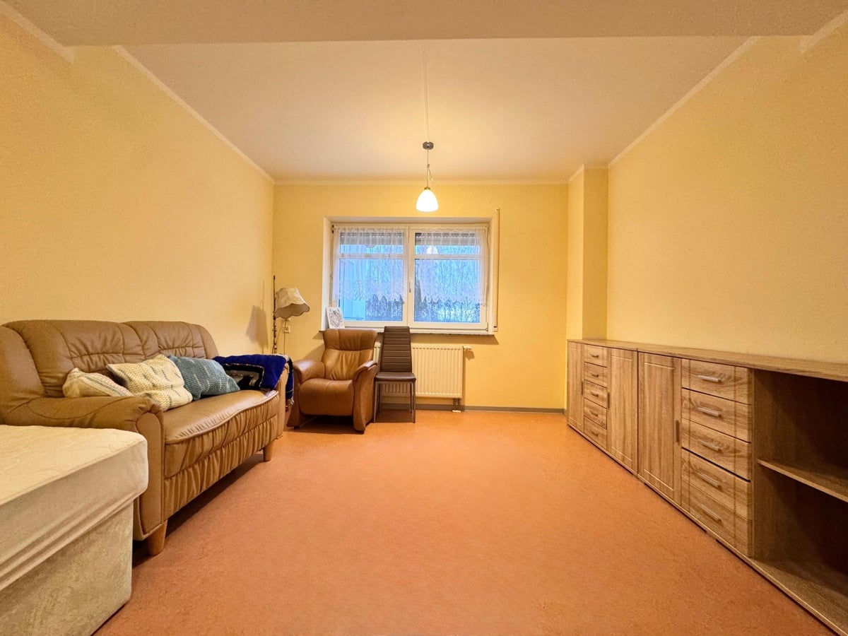 Zimmer Anna-Esche-Straße in Limbach-Oberfrohna