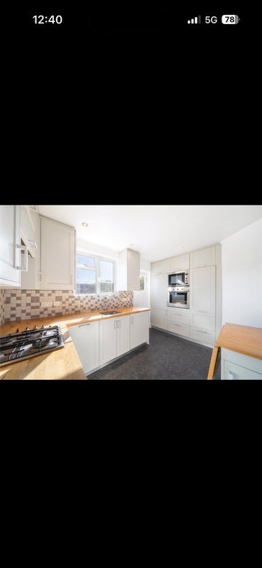 Room Newton Grove in Greater London