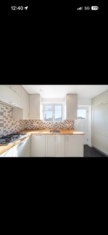Room Newton Grove in Greater London
