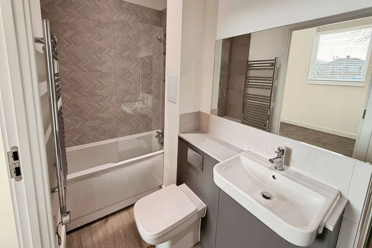 Flat Oundle Road in Peterborough