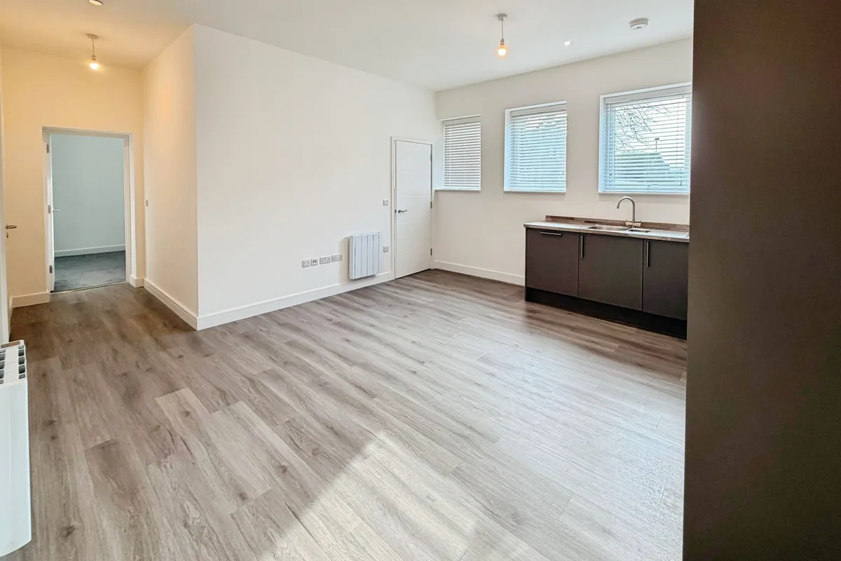 Flat Oundle Road in Peterborough