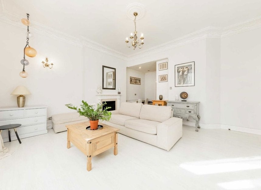 Flat Belsize Park in Greater London