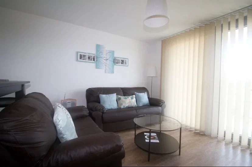 Flat Booth Road in Greater London