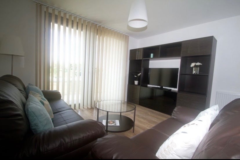 Flat Booth Road in Greater London