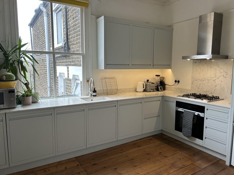 Room Jerningham Road in Greater London