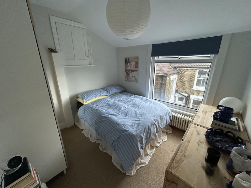 Room Jerningham Road in Greater London