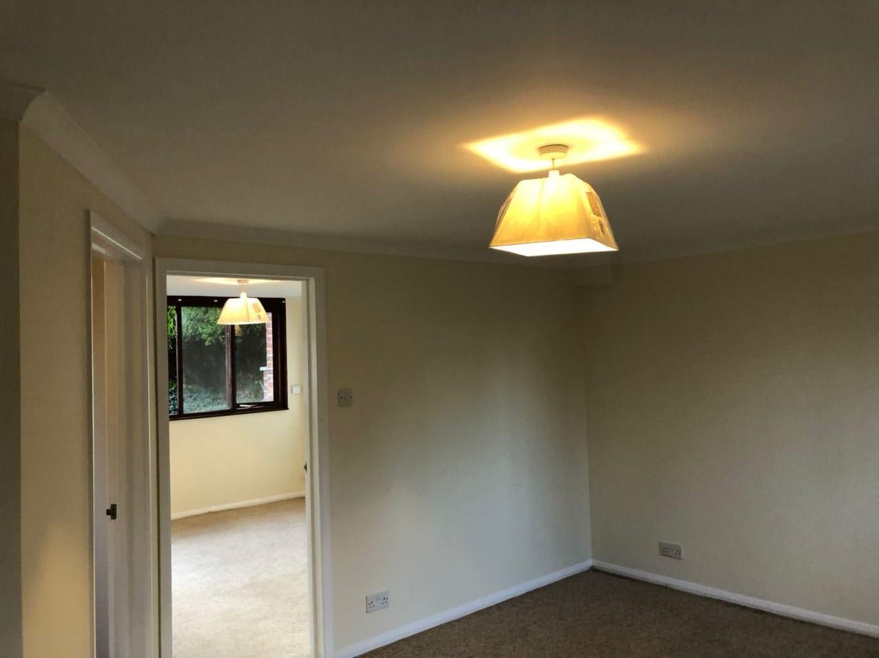 Flat Valley Park Close in Exeter