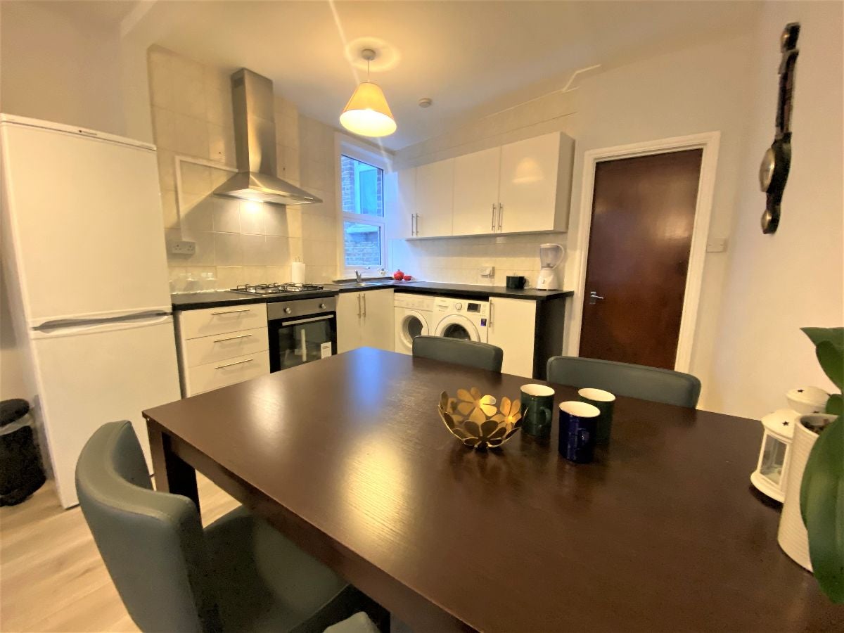 Room Priory Park Road in Greater London